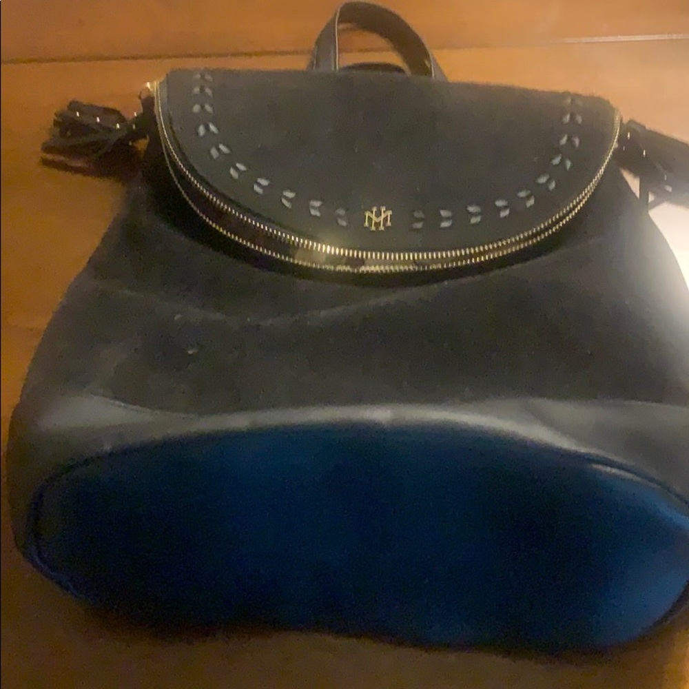 WOMEN’S BACKPACK